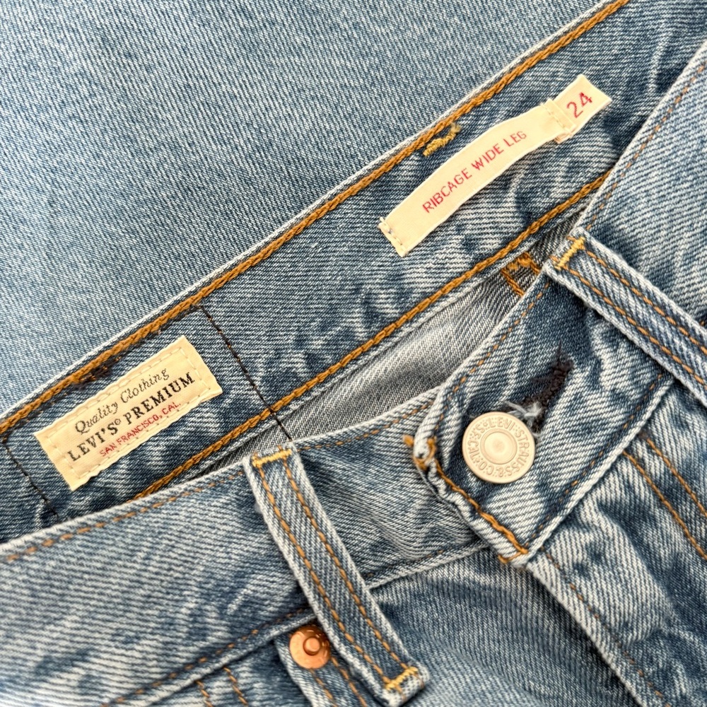 Levi's Light Blue Women's Flare & Wide Leg Jeans - Picture 9 of 11